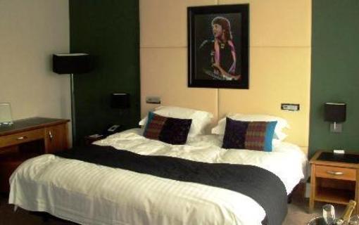 фото отеля Hard Days Night Hotel