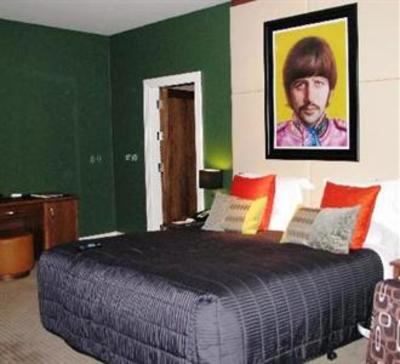 фото отеля Hard Days Night Hotel
