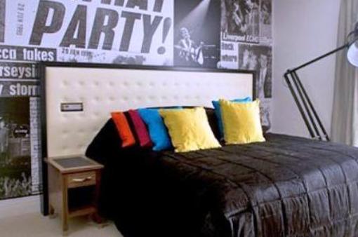 фото отеля Hard Days Night Hotel