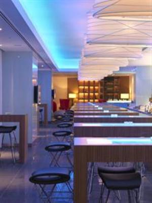 фото отеля One World Hotel