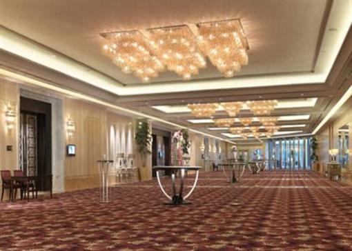фото отеля One World Hotel