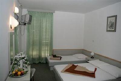 фото отеля Hotel Miran Pirovac