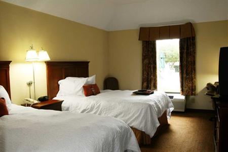 фото отеля Hampton Inn Capital Boulevard North Raleigh