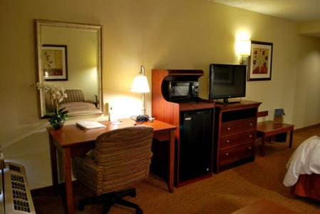 фото отеля Hampton Inn Capital Boulevard North Raleigh