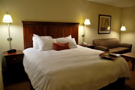 фото отеля Hampton Inn Capital Boulevard North Raleigh