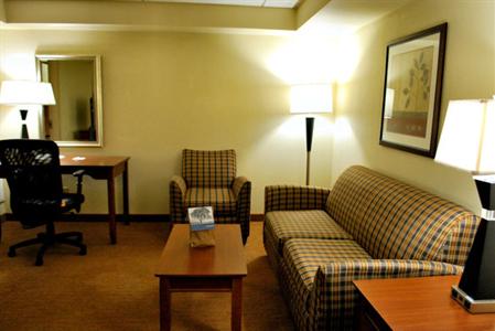 фото отеля Hampton Inn Capital Boulevard North Raleigh
