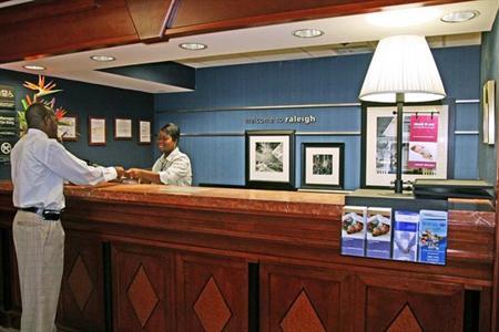 фото отеля Hampton Inn Capital Boulevard North Raleigh