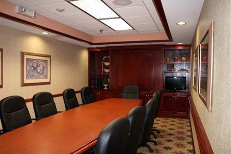 фото отеля Hampton Inn Capital Boulevard North Raleigh