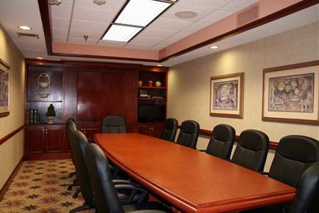фото отеля Hampton Inn Capital Boulevard North Raleigh