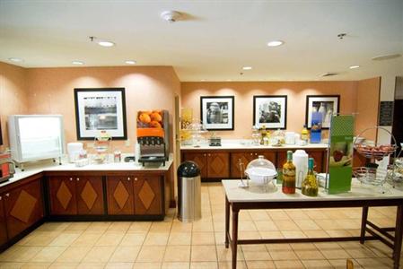фото отеля Hampton Inn Capital Boulevard North Raleigh