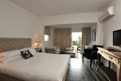фото отеля Best Western Relais De Font Mourier Hotel Cogolin