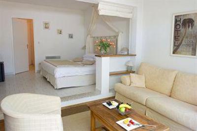 фото отеля Best Western Relais De Font Mourier Hotel Cogolin