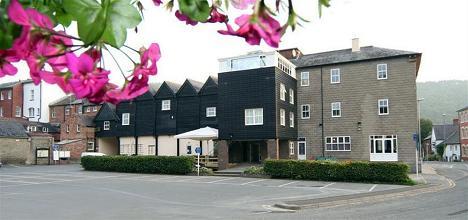 фото отеля Knighton Hotel