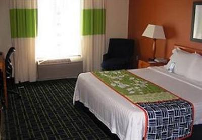 фото отеля Fairfield Inn & Suites by Marriott Newark Liberty International Airport