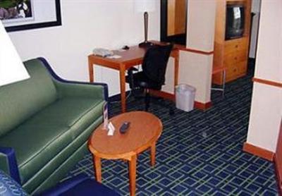 фото отеля Fairfield Inn & Suites by Marriott Newark Liberty International Airport