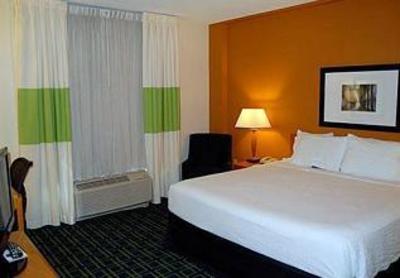 фото отеля Fairfield Inn & Suites by Marriott Newark Liberty International Airport