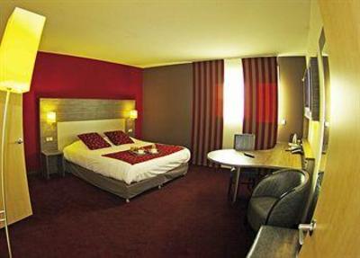 фото отеля Hotel Kyriad Prestige Montpellier Ouest