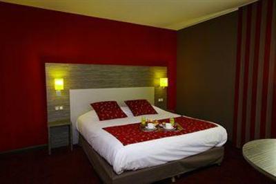 фото отеля Hotel Kyriad Prestige Montpellier Ouest