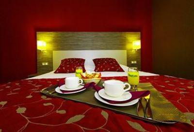 фото отеля Hotel Kyriad Prestige Montpellier Ouest