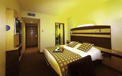 фото отеля Hotel Kyriad Prestige Montpellier Ouest
