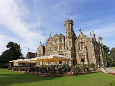 фото отеля Oakley Court Hotel Windsor