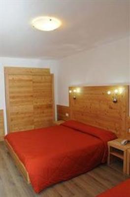 фото отеля Arnica Garni Hotel Pinzolo