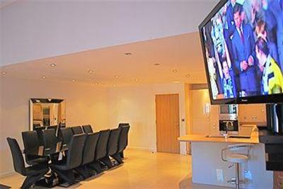 фото отеля Signature Living Call Direct & Save