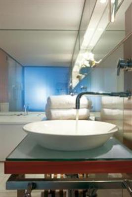 фото отеля The Henry Jones Art Hotel