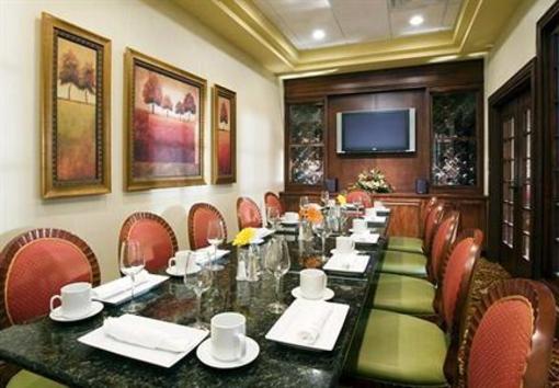 фото отеля Marriott Cedar Rapids