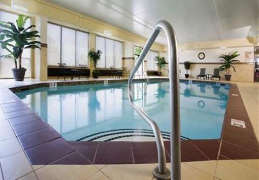 фото отеля Marriott Cedar Rapids