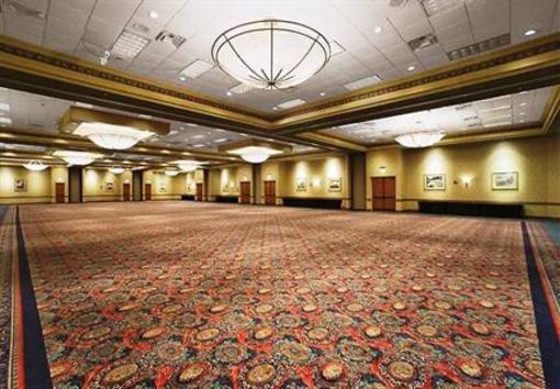 фото отеля Marriott Cedar Rapids