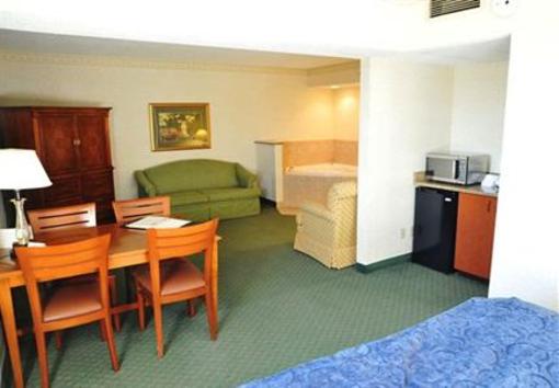 фото отеля Marriott Cedar Rapids