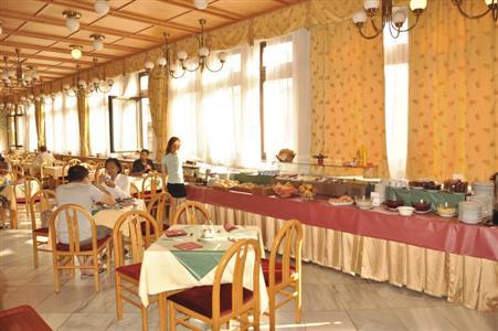 фото отеля Medosz Hotel