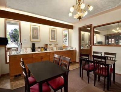 фото отеля Travelodge Quesnel