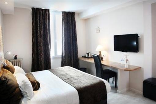 фото отеля Citotel Les Voyageurs Hotel Fougeres