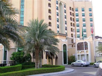 фото отеля Traders Hotel Qaryat Al Beri Abu Dhabi