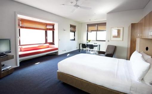 фото отеля Regents Court Hotel Sydney