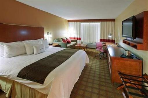 фото отеля DoubleTree by Hilton Raleigh-Cary