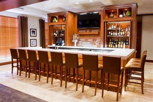 фото отеля DoubleTree by Hilton Raleigh-Cary