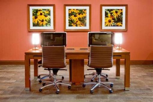 фото отеля DoubleTree by Hilton Raleigh-Cary