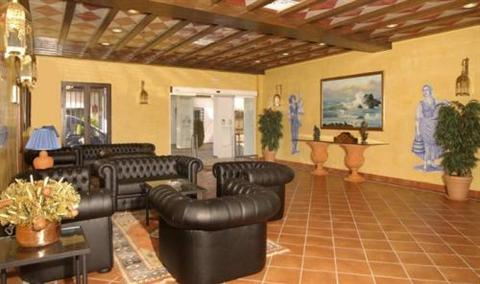фото отеля El Cortijo Golf