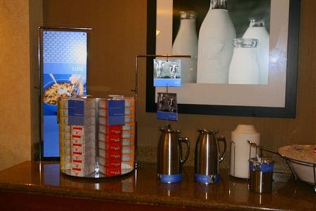 фото отеля Hampton Inn & Suites Phoenix Airport South