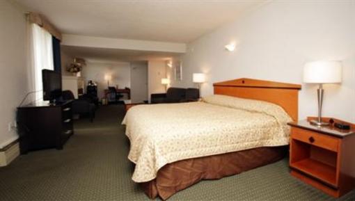 фото отеля High Country Inn Whitehorse
