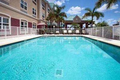 фото отеля Country Inn & Suites Bradenton