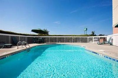фото отеля Country Inn & Suites By Carlson, Goldsboro