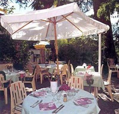 фото отеля Hotel Le Victoria Draguignan