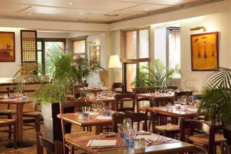 фото отеля Campanile Hotel Mayenne
