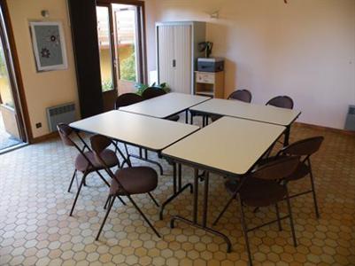 фото отеля Campanile Hotel Mayenne