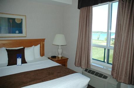 фото отеля BEST WESTERN Inn On The Bay