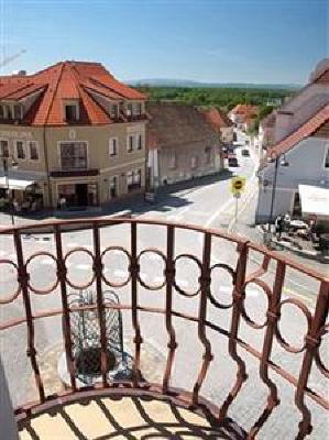 фото отеля Hotel Podhrad Hluboka nad Vltavou
